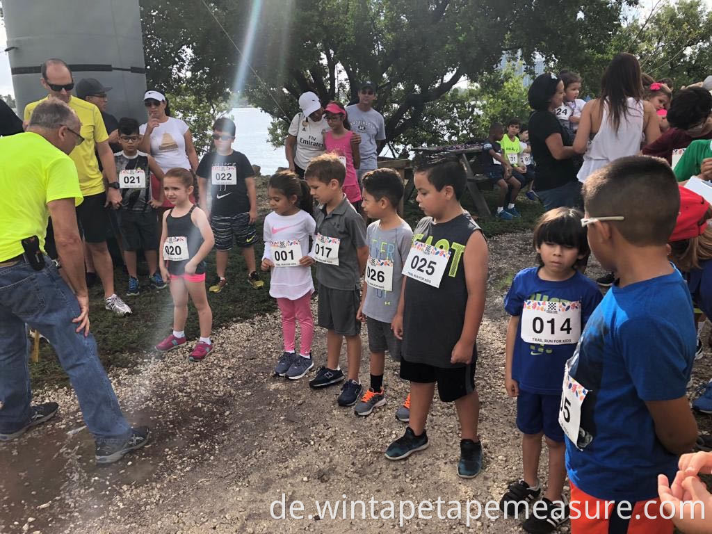 Individuell bedruckbare, wasserdichte Papierlaufnummern für Marathonrennen Marathon